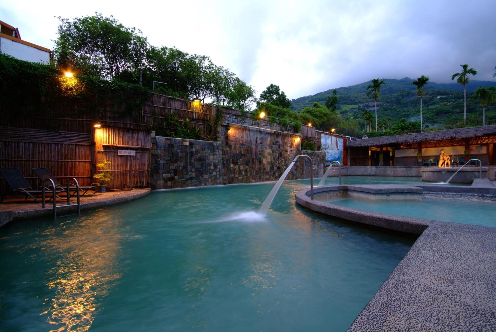 Yawan Hotel Wenquan Екстериор снимка